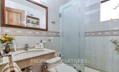 En Venta casa con amplio terreno en Jardines Del Sur