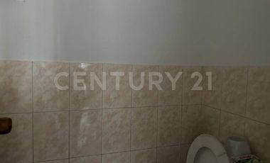 Oportunidad única para tu negocio  Amplia casa comercial