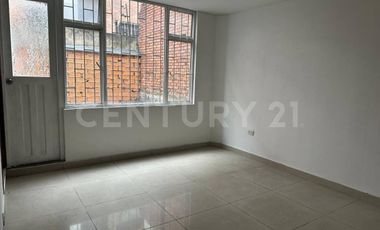 Oportunidad única para tu negocio  Amplia casa comercial