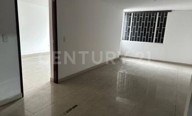 Oportunidad única para tu negocio  Amplia casa comercial