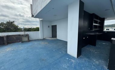 Casa en venta en Tonsupa, a una cuadra playa.