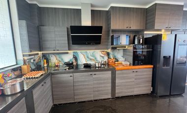 Casa en venta en Tonsupa, a una cuadra playa.