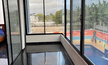 Casa en venta en Tonsupa, a una cuadra playa.