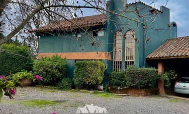 Casa en Venta en avenida san miguel , al frente del colegio ingles