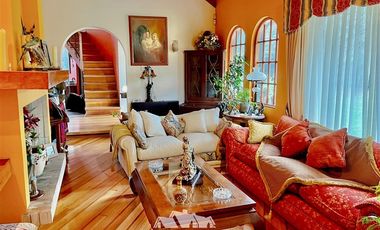 Casa en Venta en avenida san miguel , al frente del colegio ingles
