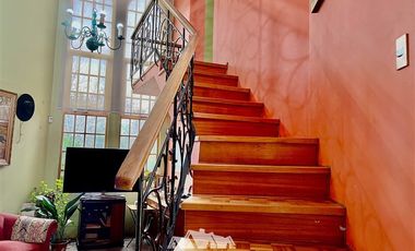 Casa en Venta en avenida san miguel , al frente del colegio ingles