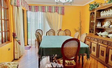 Casa en Venta en avenida san miguel , al frente del colegio ingles