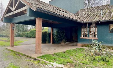 Casa en Venta en avenida san miguel , al frente del colegio ingles