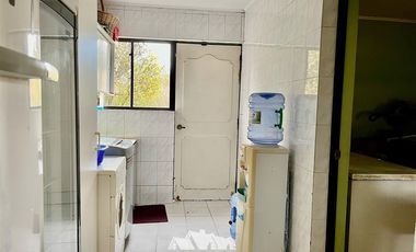 Casa en Venta en avenida san miguel , al frente del colegio ingles