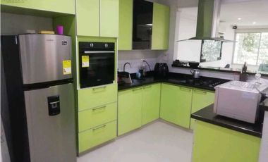 Casa con piscina sector Riasco