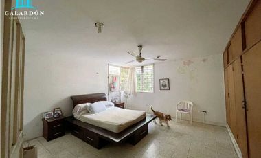 Casa en venta - Espaciosa, Funcional y con potencial de inversión