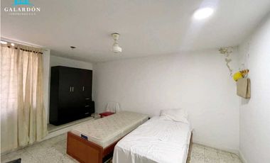 Casa en venta - Espaciosa, Funcional y con potencial de inversión