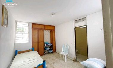 Casa en venta - Espaciosa, Funcional y con potencial de inversión