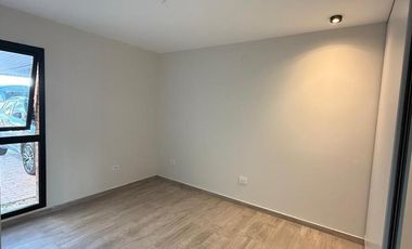 Duplex en alquiler 2 dorm y dos baños en una sola planta! San Ignacio!