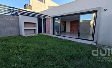 Duplex en alquiler 2 dorm y dos baños en una sola planta! San Ignacio!