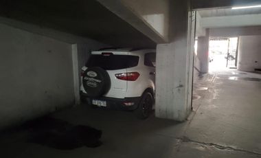 venta Cochera planta baja pellgrini