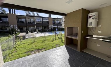 Venta Departamento con Jardín - Cañada Village III - Pilar
