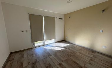 Alquiler Casa 3 dorm y pileta en Barrio La Castellana Neuquen