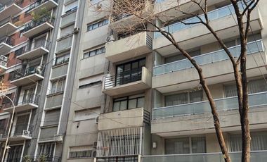 Recoleta; 2 amb en PB con patio apto mascotas.