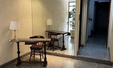 Recoleta; 2 amb en PB con patio apto mascotas.