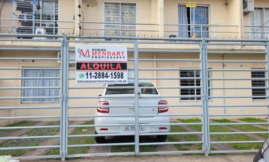 Alquiler Departamento 2 ambientes  con cochera en Moron
