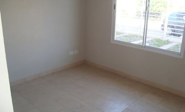 Alquiler Departamento 2 ambientes  con cochera en Moron