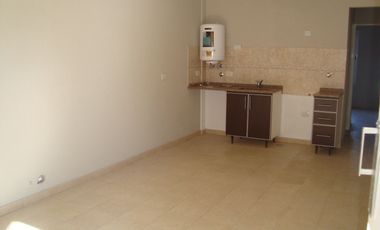 Alquiler Departamento 2 ambientes  con cochera en Moron