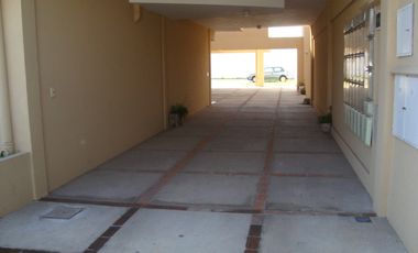 Alquiler Departamento 2 ambientes  con cochera en Moron