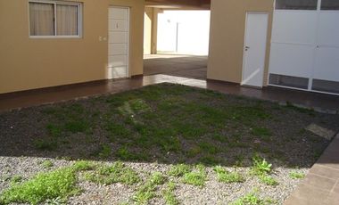 Alquiler Departamento 2 ambientes  con cochera en Moron