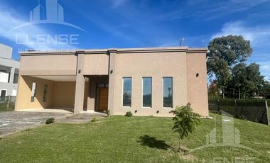 Casa 4 ambientes en alquiler y venta - Hudson Park