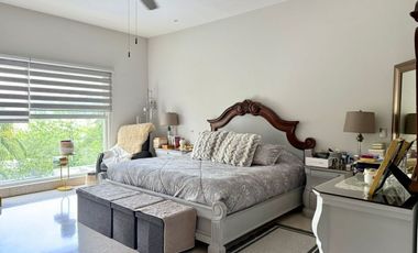 Casa en Venta en Sierra Alta 9° Sector