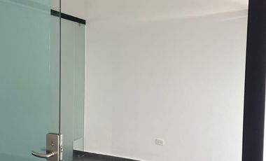 Oficina Plaza Comercial Renta