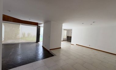 Casa en renta en coto privado - Prados del Campestre