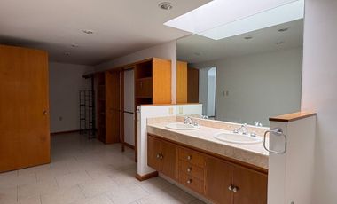 Casa en renta en coto privado - Prados del Campestre