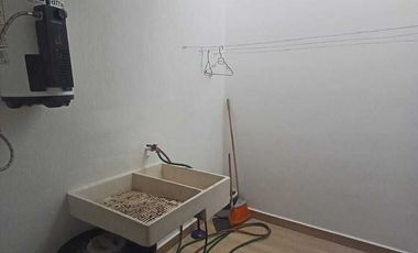 Casa Semi-amueblada en RENTA
