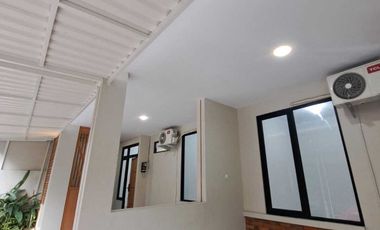 Rumah baru minimalis modern 2 lantai di Wirobrajan dekat Malioboro
