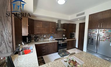 ¡Oportunidad única! Casa residencial en venta dentro de fraccionamiento TORRALBA