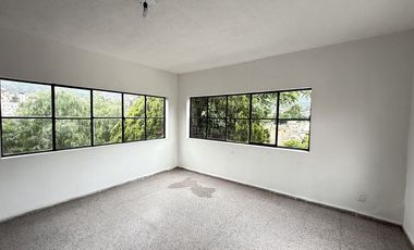 Casa en VENTA en el Centro Histórico con Jardín