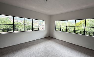 Casa en VENTA en el Centro Histórico con Jardín