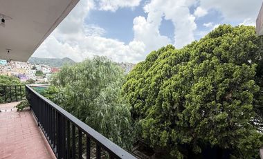 Casa en VENTA en el Centro Histórico con Jardín