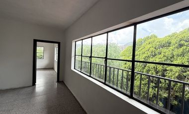 Casa en VENTA en el Centro Histórico con Jardín