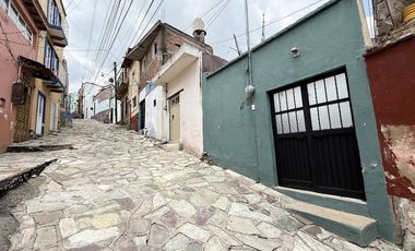 Casa en VENTA en el Centro Histórico con Jardín