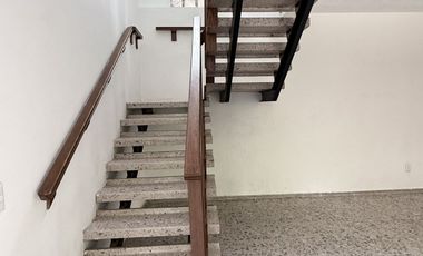 Casa en VENTA en el Centro Histórico con Jardín