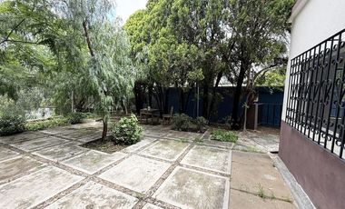 Casa en VENTA en el Centro Histórico con Jardín