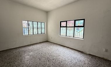 Casa en VENTA en el Centro Histórico con Jardín