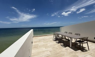 EN VENTA CASA EN TELCHAC PUERTO DE 4 HABITACIONES CON ALBERCA, ROOFTOP Y ACCESO A LA PLAYA