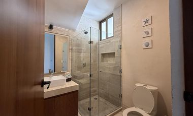 EN VENTA CASA EN TELCHAC PUERTO DE 4 HABITACIONES CON ALBERCA, ROOFTOP Y ACCESO A LA PLAYA