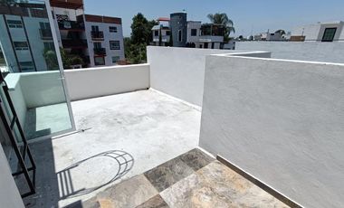 Preventa de casa con cuatro recamaras,  terraza y jardín en Tlaxcala