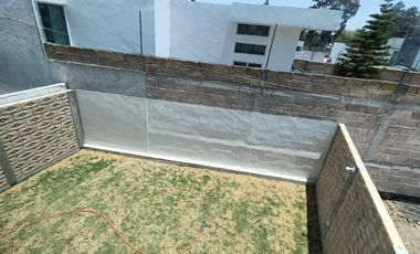 Preventa de casa con cuatro recamaras,  terraza y jardín en Tlaxcala