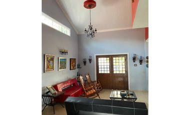 CHAME / NUEVA GORGONA  / 1,000M / 5 HABITACIONES / 4 BAÑOS